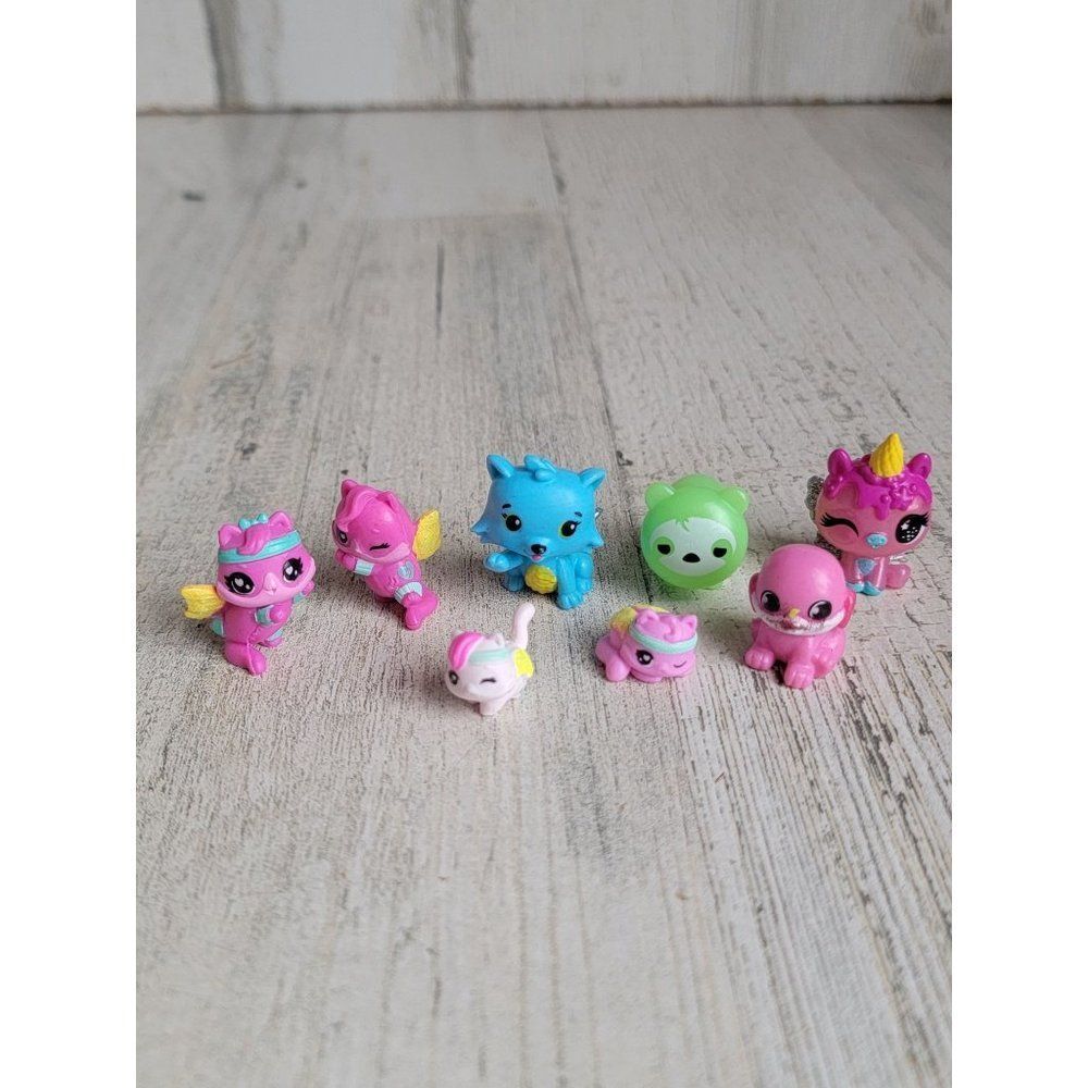 Glitter cute mini play‎ animal cat Angel toy figure set